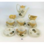 Midwinter ‘Stylecraft’ part tea service comprising 4 cups, 6 saucers, teapot, sugar and cream jug (1