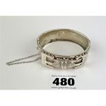 Silver buckle design bangle, w: 0.9 ozt