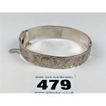 Silver engraved bangle, w: 0.9 ozt