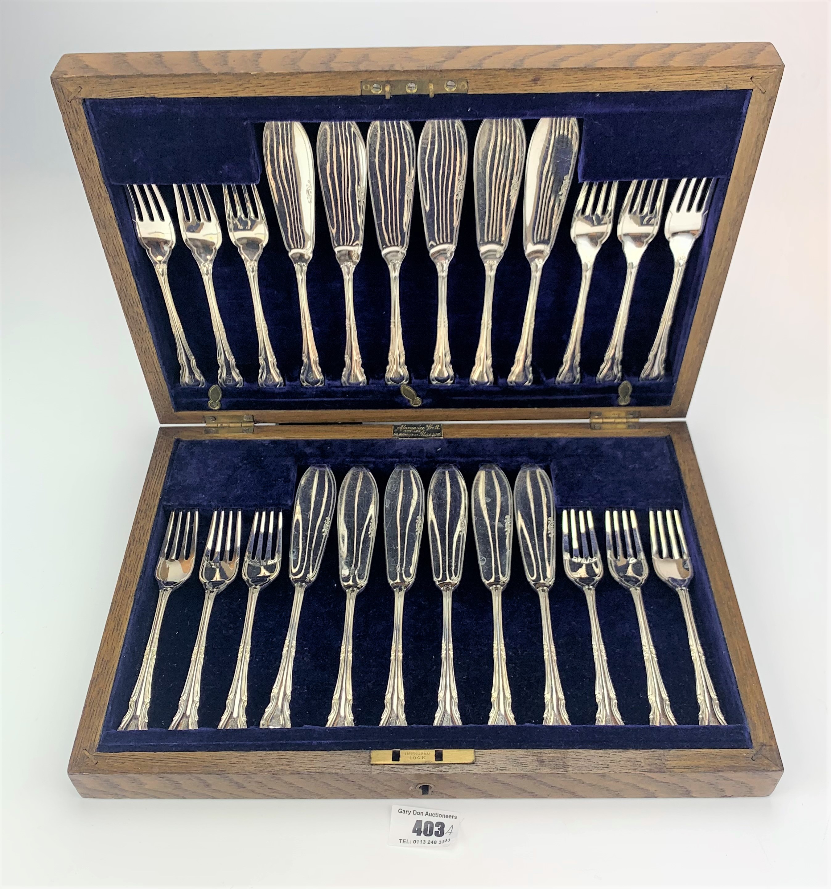 Wooden canteen with 24 piece plated fish knife and fork set