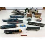 Hornby 00 loose engines, carriages, buildings, vehicles and track