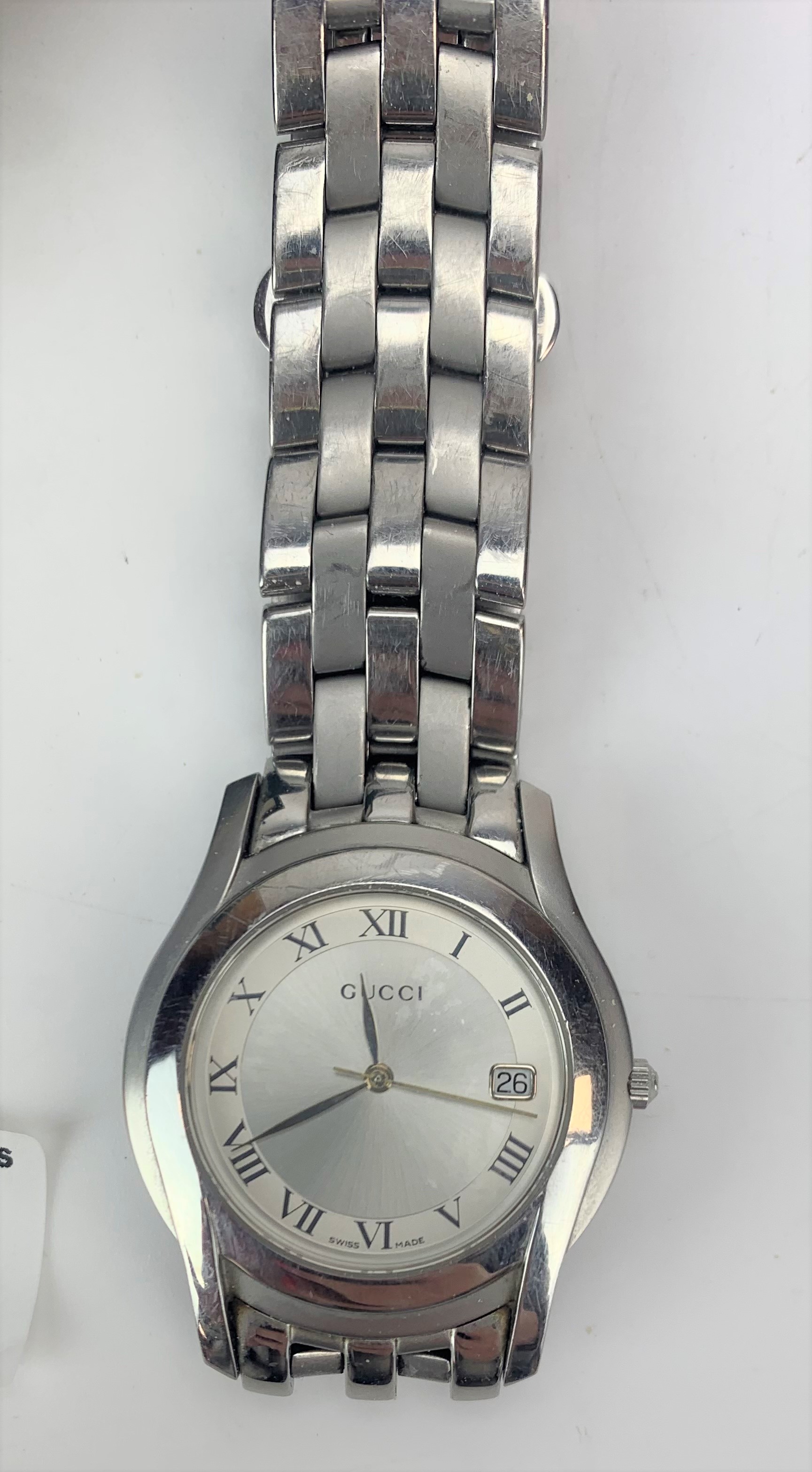 Boxed Gucci stainless steel gents watch with instructions, not running - Image 4 of 9