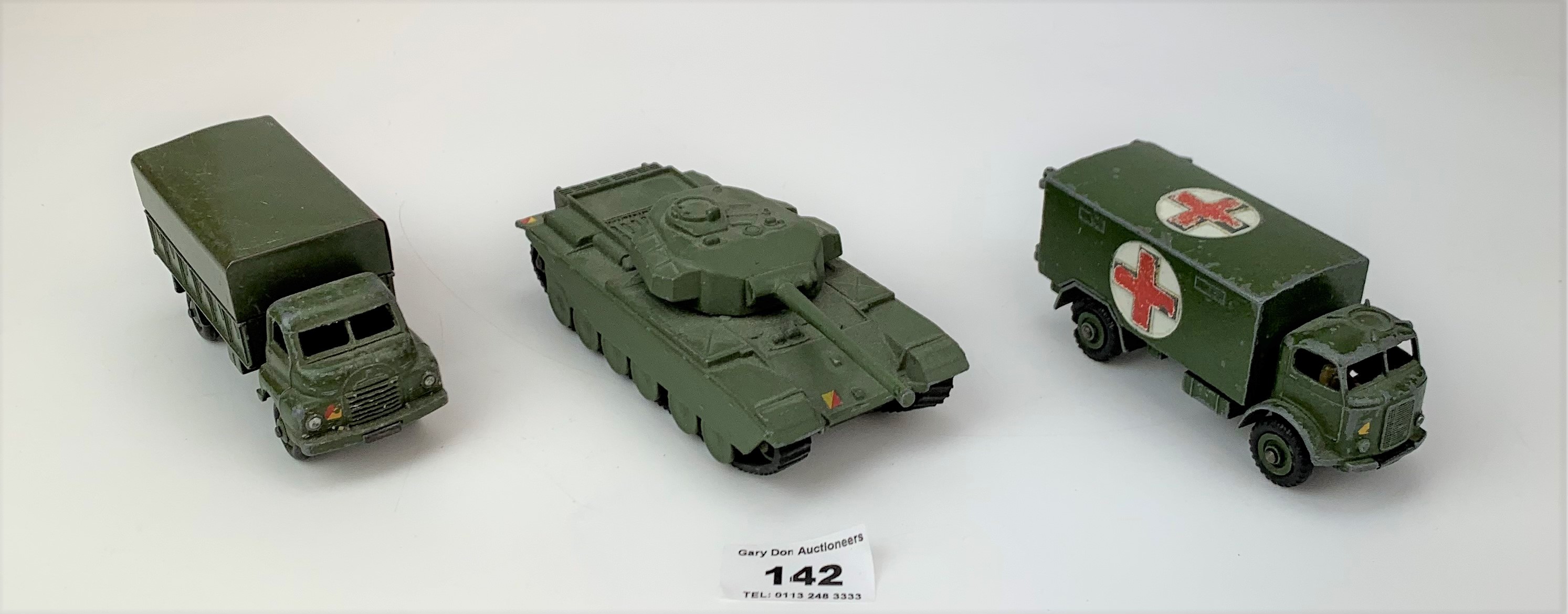 3 loose Dinky military vehicles