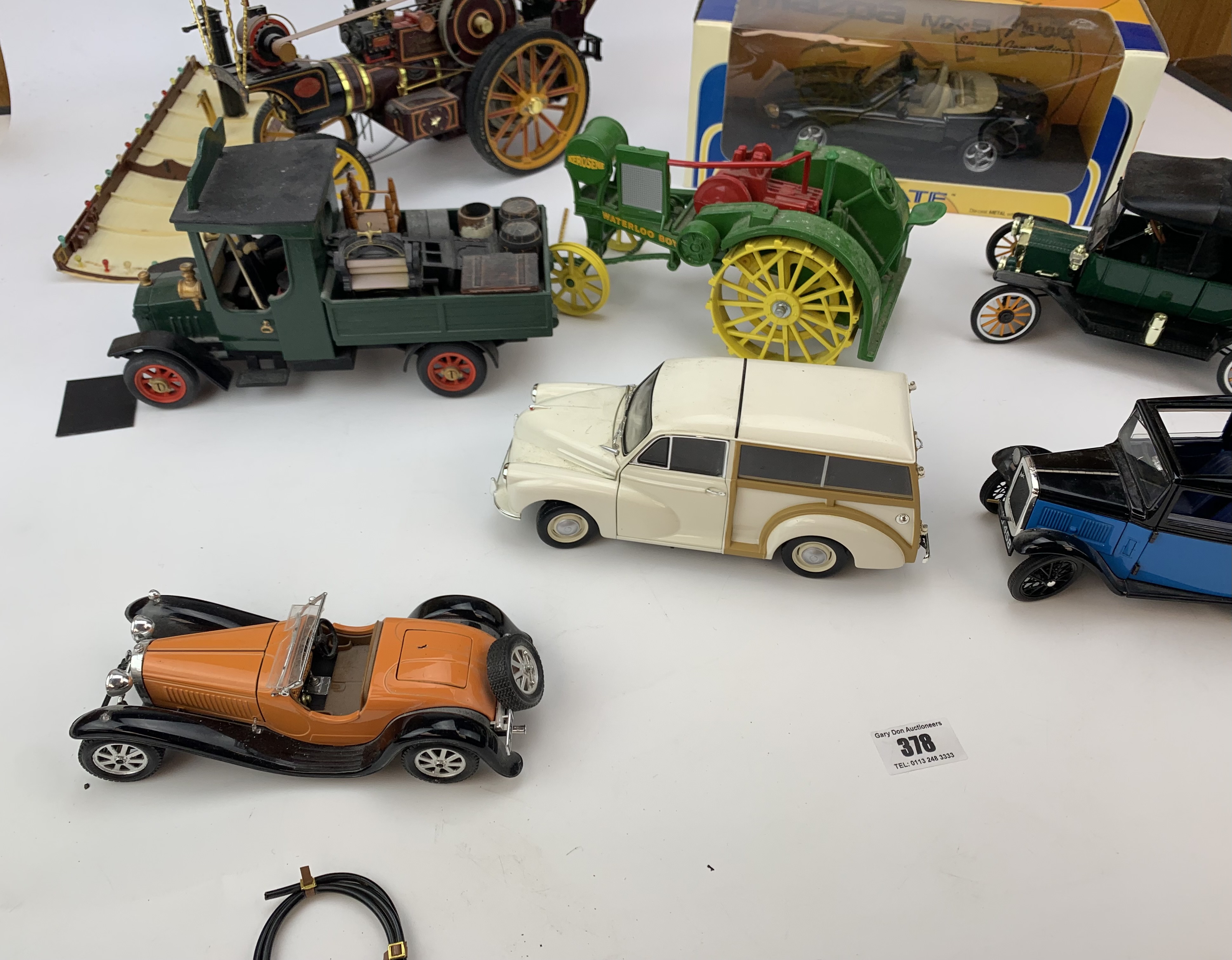 5 loose model cars, boxed Gate Mazda NX5, model Museum of Steam Tom Varley and Waterloo Boy tractor - Image 12 of 17