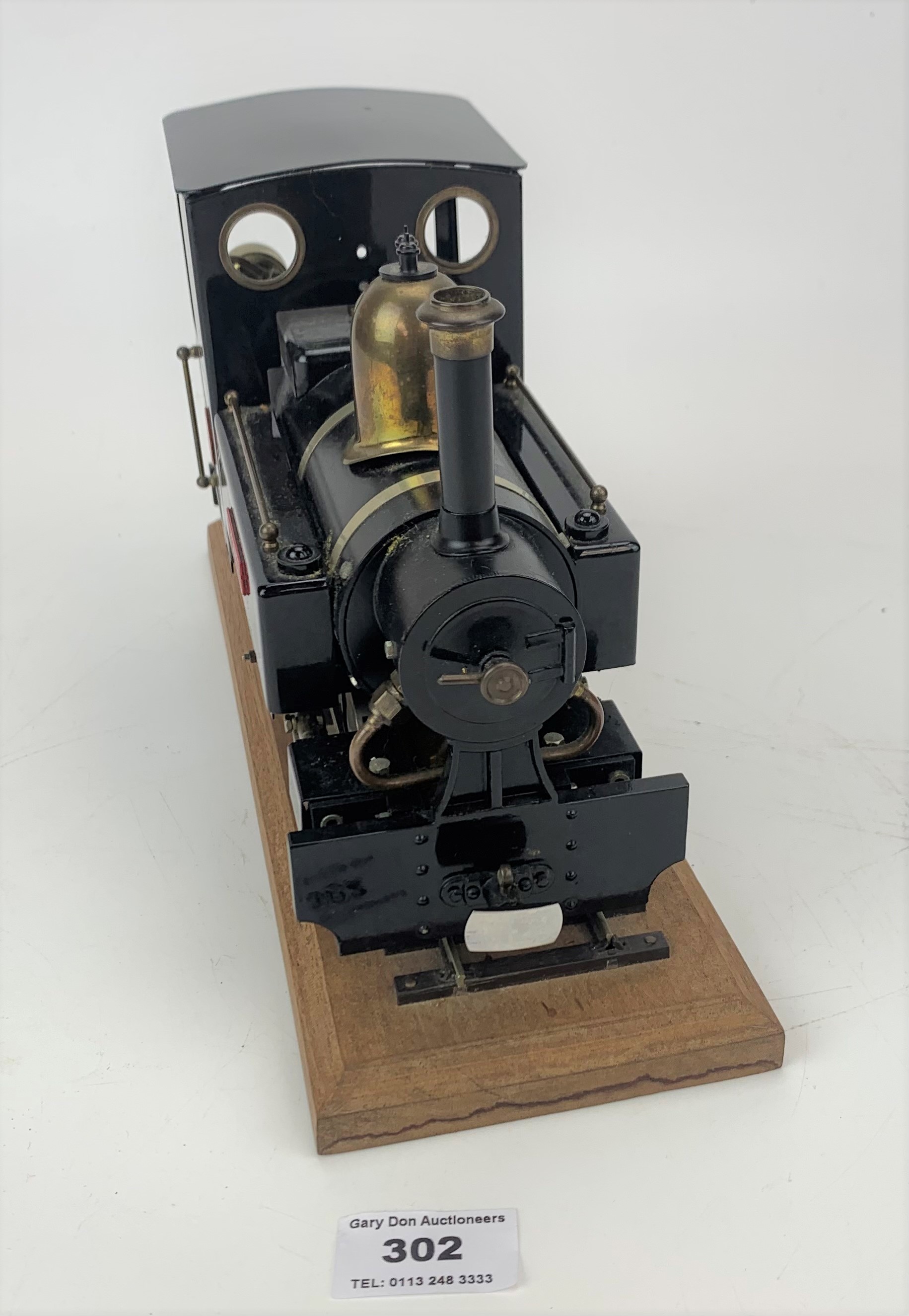 Steam train ‘Ogwen’ wood base and rail and receipt from Maxwell Hemmens Precision Steam Models - Image 3 of 6