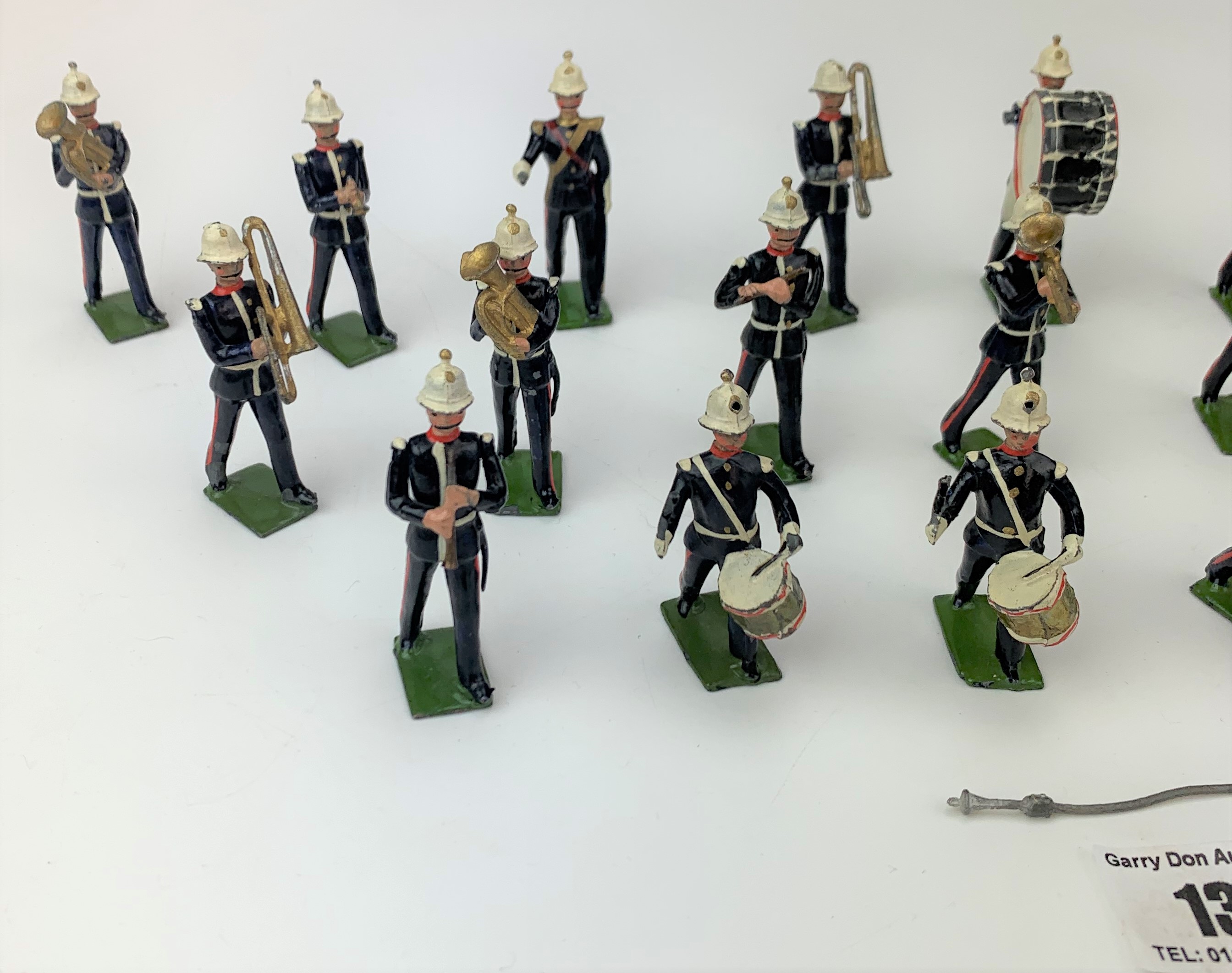 20 Britains Marine Band figures - Image 2 of 9