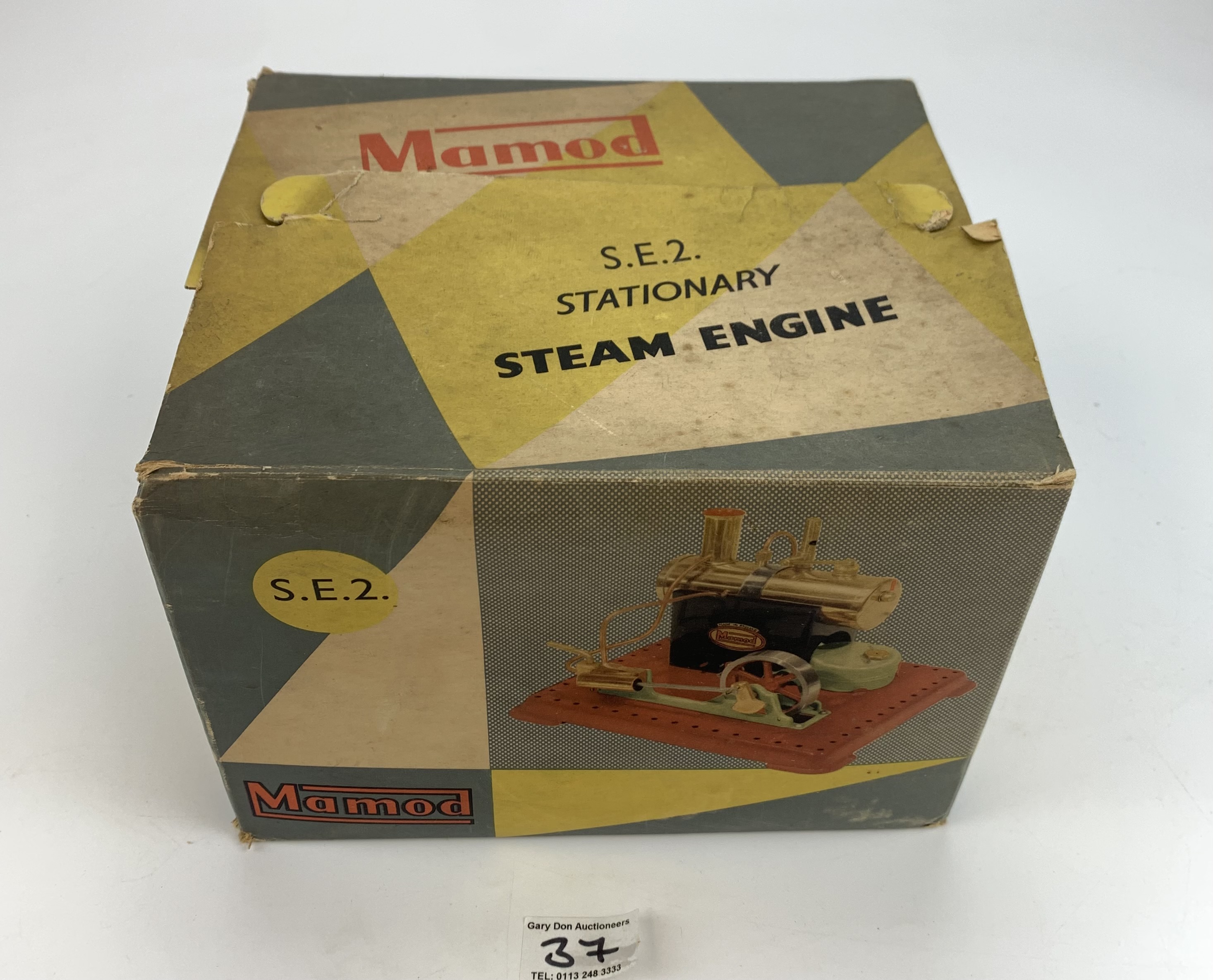 Boxed Mamod steam engine SE2 stationary