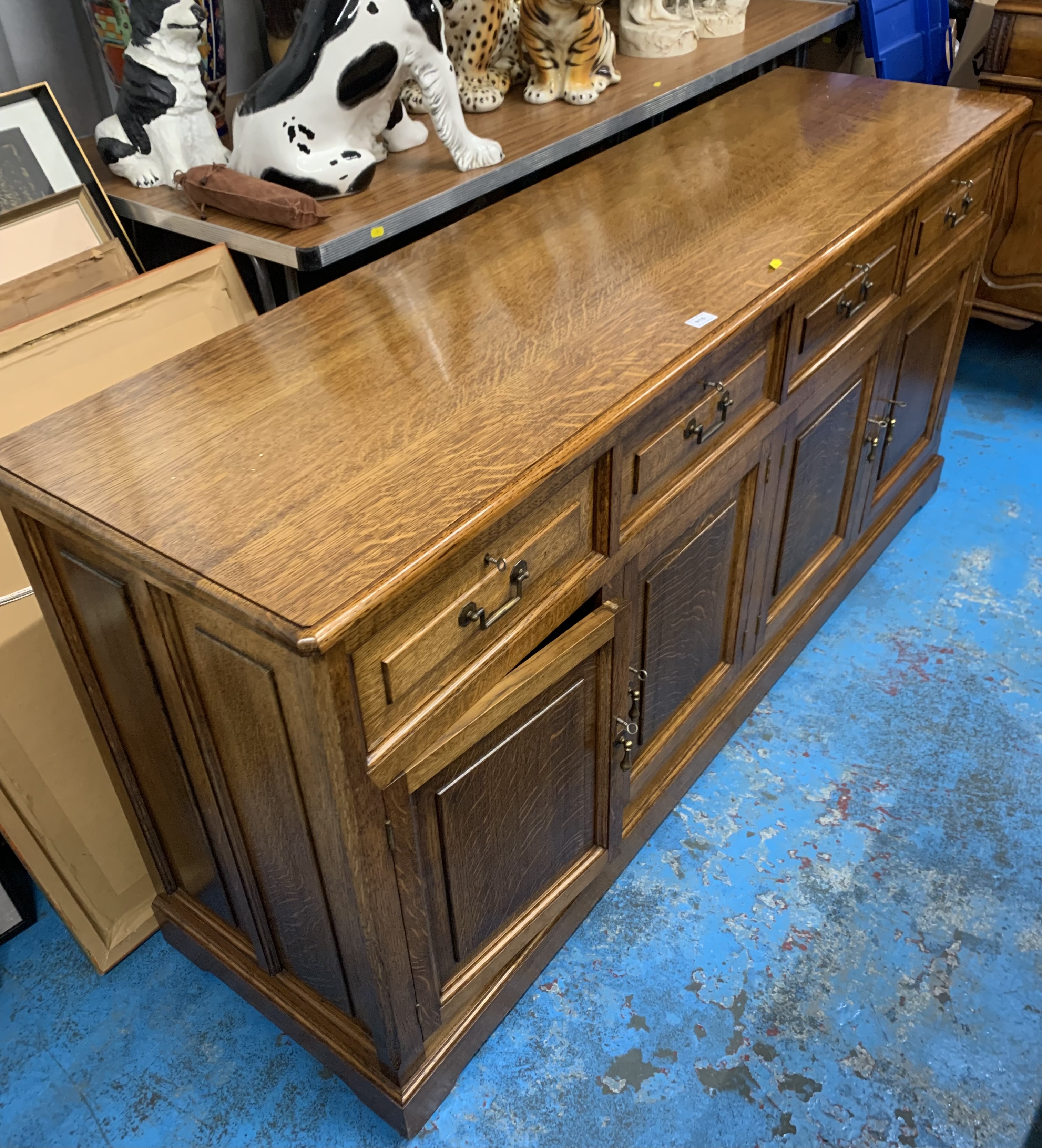 Shaw & Riley Seahorse oak sideboard with 2 double cupboards and 4 drawers, 67”l x 18”d x 32”h - Image 6 of 8