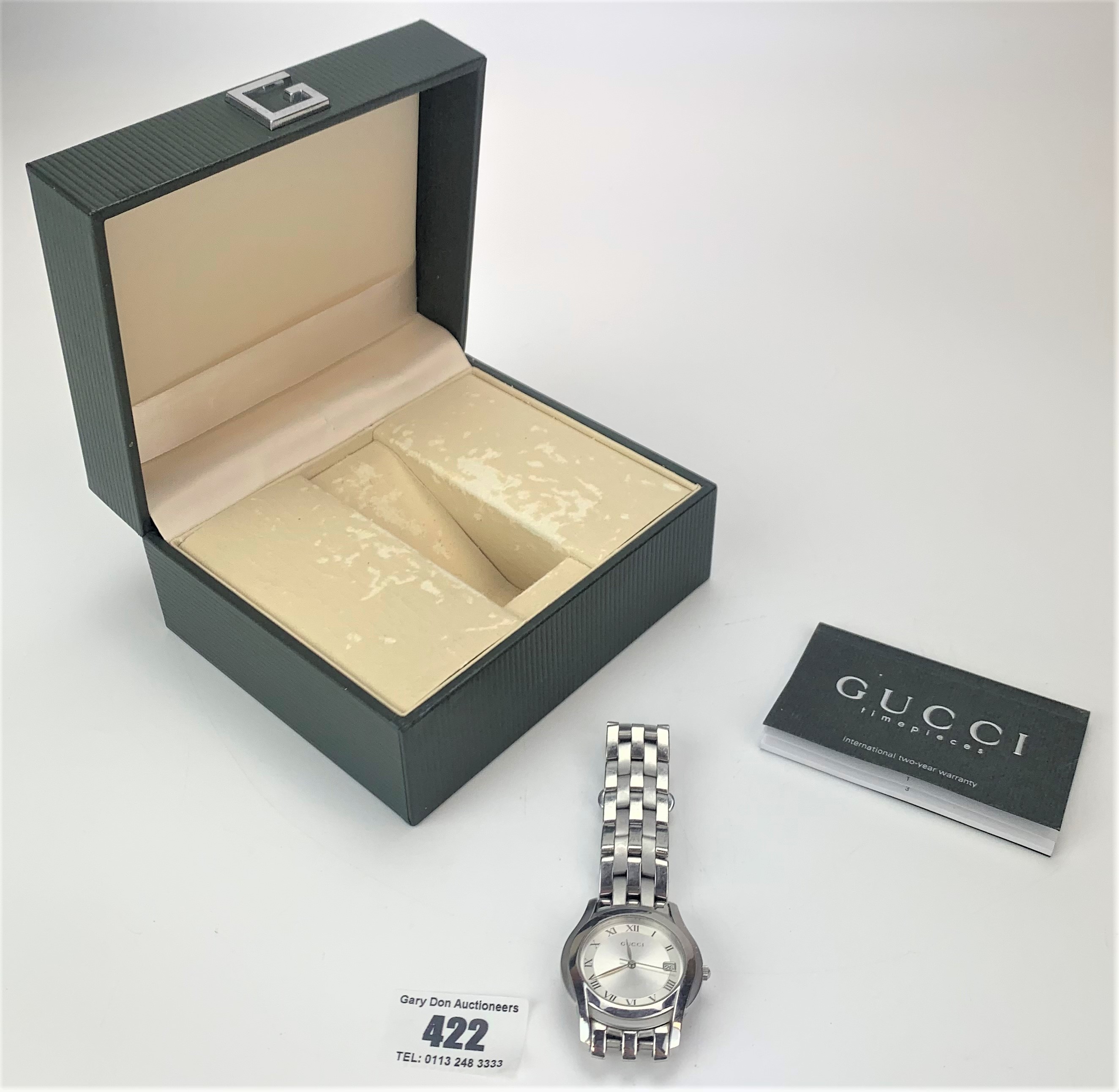 Boxed Gucci stainless steel gents watch with instructions, not running - Image 3 of 9