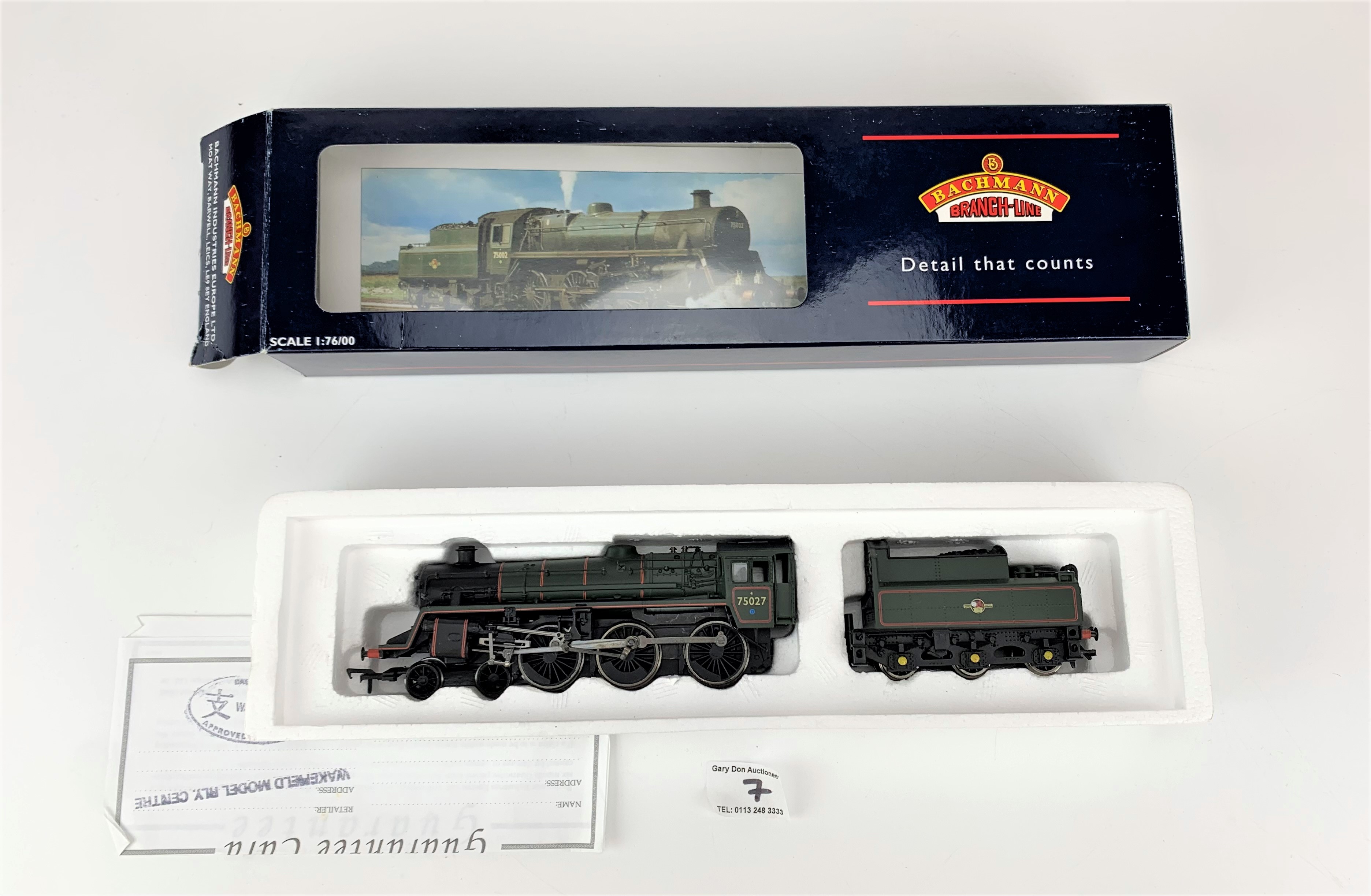 Boxed Bachmann Branch-Line engine 31-107 standard 4MT 75027 BR lined green l/crest BR2 tender - Image 4 of 4