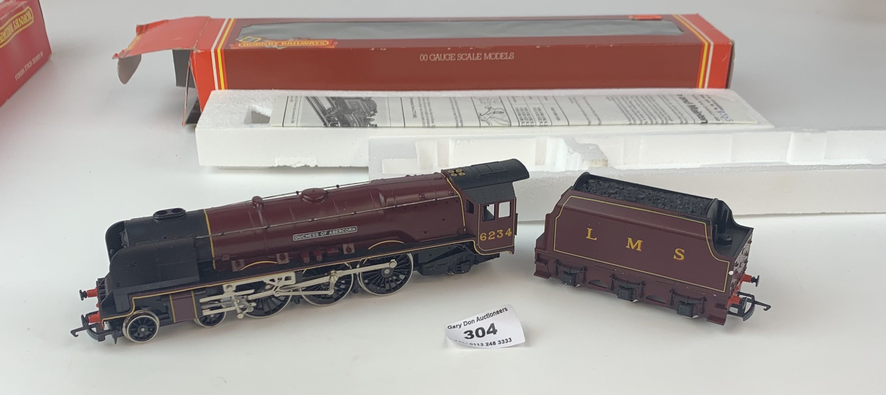 2 boxed Hornby 00 locomotive – R305 LMS Coronation Class ‘Duchess of Abercorn’ R842 LMS Class 5 Loco - Image 4 of 8