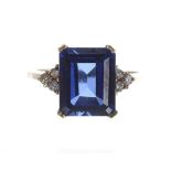 18ct yellow gold synthetic sapphire and diamond stone ring, the synthetic sapphire 5.20ct approx,