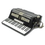 Hohner Verdi III 120 button piano accordion with seven switches, black finish (in suitcase)