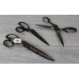 Three pairs of vintage Drapers fabric shears, largest 12." long (3)