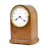 Electrique Brillie electric mantel clock, the 4.75" white dial within a rounded arched stepped case,