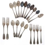 Selection of Georgian and later silver teaspoons, by makers including Thomas Wallis & Jonathan