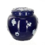 Chinese porcelain ginger jar with cover, the cover with two dragons decoration, the jar with