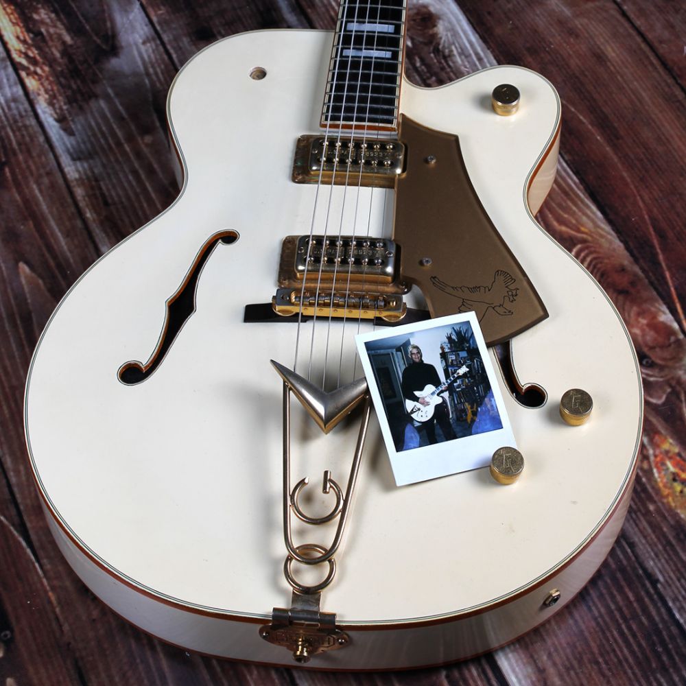 The Guitar Auction - Four Day Auction including The Gary Moore Collection, Memorabilia, Amplification, Effects, Spares & Audio Equipment