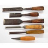 Five good quality gouges and chisels, one branded Stanley