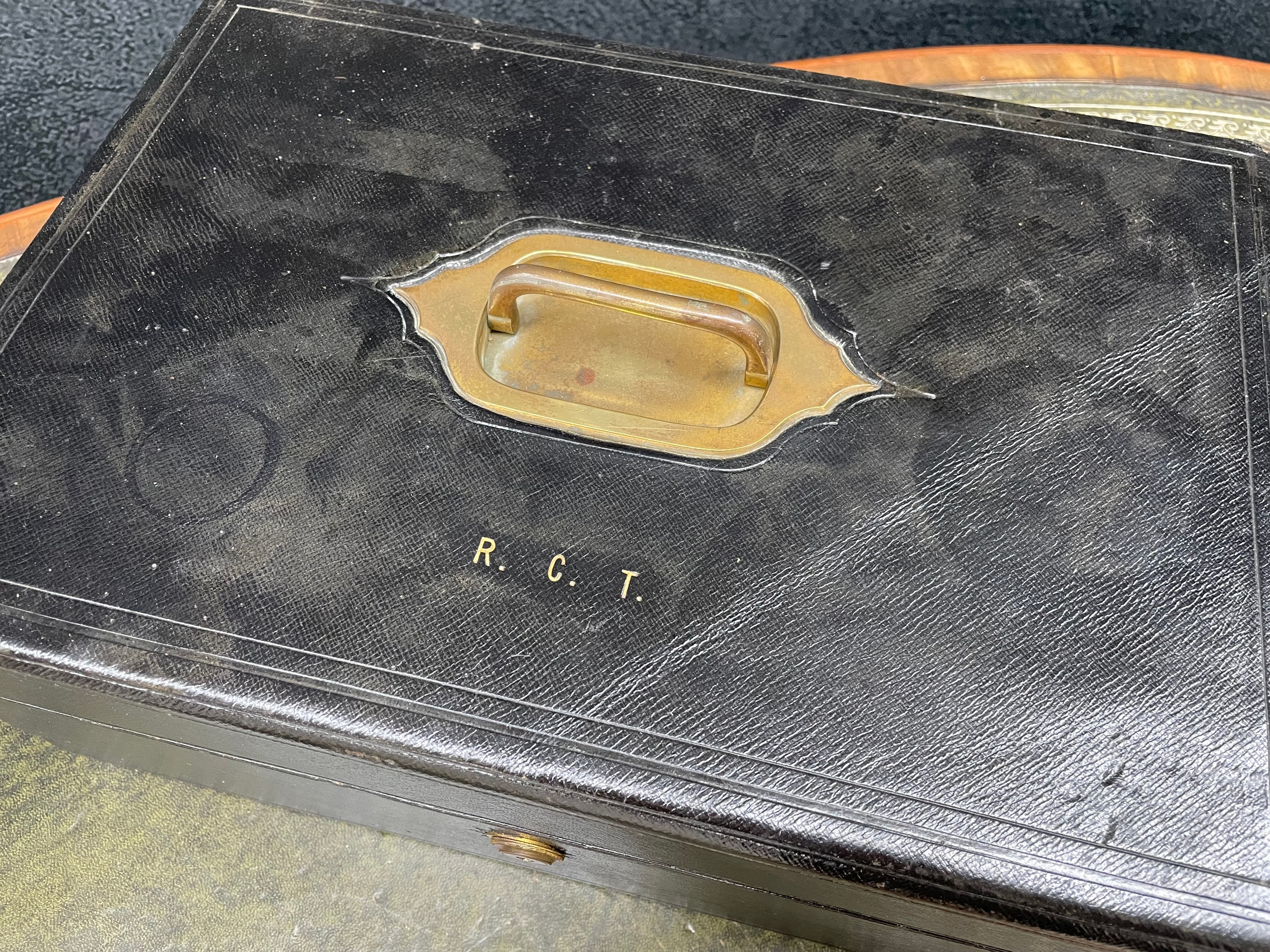 Early 20th century leather bound travelling stationery case, the hinged cover with recessed brass - Image 3 of 4