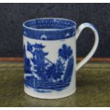 19th century pearlware blue and white porcelain tankard, decorated with a scene of figures in a