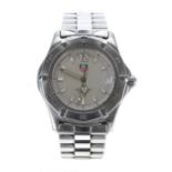 Tag Heuer 2000 Series Professional 200m stainless steel gentleman's wristwatch, reference no.