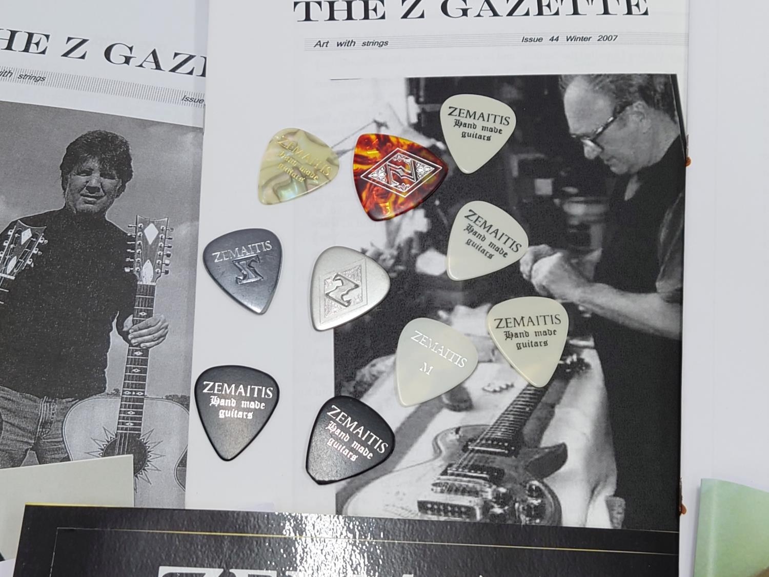 Collection of twenty-seven magazines from The Zemaitis Guitar Club; together with a rare Japanese - Image 3 of 6