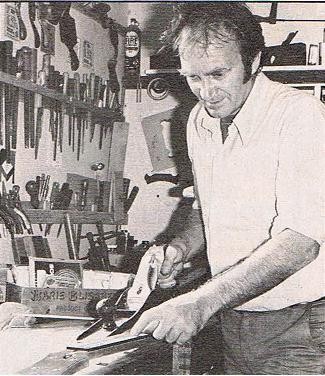 Tony Zemaitis - a large vintage Stanley Bailey no. 6 plane, with associated spare blade * One of two - Image 2 of 2