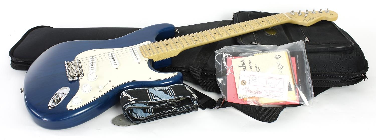 2002 Fender Highway One Stratocaster electric guitar, made in USA, ser. no. Z2xxxxx3; Body: sapphire - Image 3 of 3