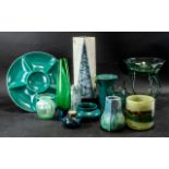 Collection of Green Glass & Porcelain, i