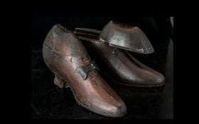 Antique Table Top Pair of Snuff Boxes In Form of Shoes.