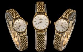 Ladies 9ct Gold - Attractive Mechanical Wind Wrist Watch, With Integral Mesh Bracelet,