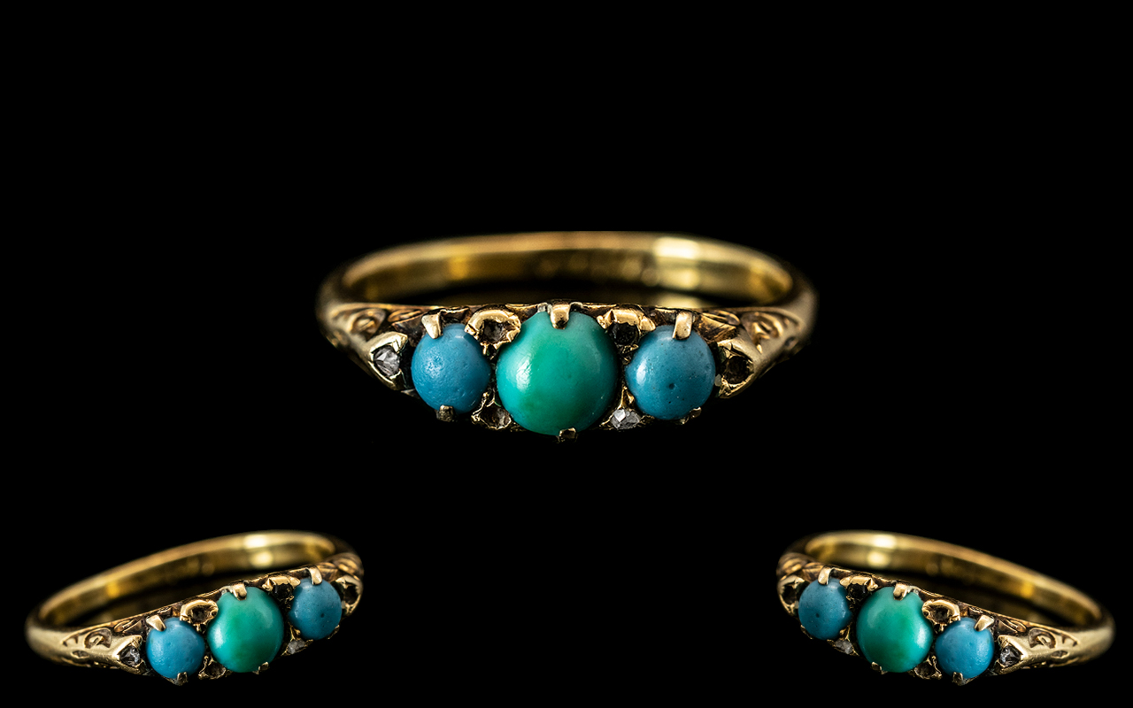 Antique Period - Attractive 18ct Gold - 3 Stone Turquoise Set Ring.