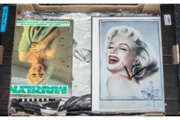 Marilyn Monroe Interest - collection of memorabilia comprising a Marilyn clock, measures 14'' x