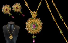 An Indian 22ct Gold Necklace Pendant & Earrings Set,