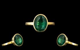 Ladies 14ct Yellow Gold - Pleasing Single Stone Emerald Set Ring. Marked 14ct to Interior of