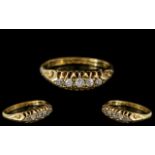 Ladies - 18ct Gold Attractive 5 Stone Diamond Set Ring - Gallery Setting.