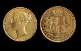 Queen Victoria 22ct Gold - Shield Back Young Head Full Sovereign - Date 1871.