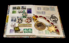 Small Collection of Costume Jewellery & Collectibles,