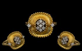 18ct Gold - Attractive Diamond Set Ladie