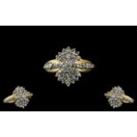 18ct Gold - Attractive Diamond Set Clust