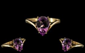 Ladies - Attractive 9ct Gold Single Stone Amethyst Set Ring, Fully Hallmarked to Interior of Shank.