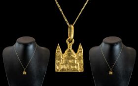 18ct Gold Pendant In the Form of St Paul's Cathedral London, Attached to an 18ct Gold Chain.
