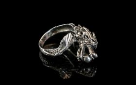 Solid Silver Chinese Dragon Ring. Ring o