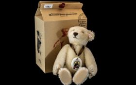 Margarete Steiff Giengen/Brenz Teddy Bear, with original box. Serial No. 670183. EAN 670190.