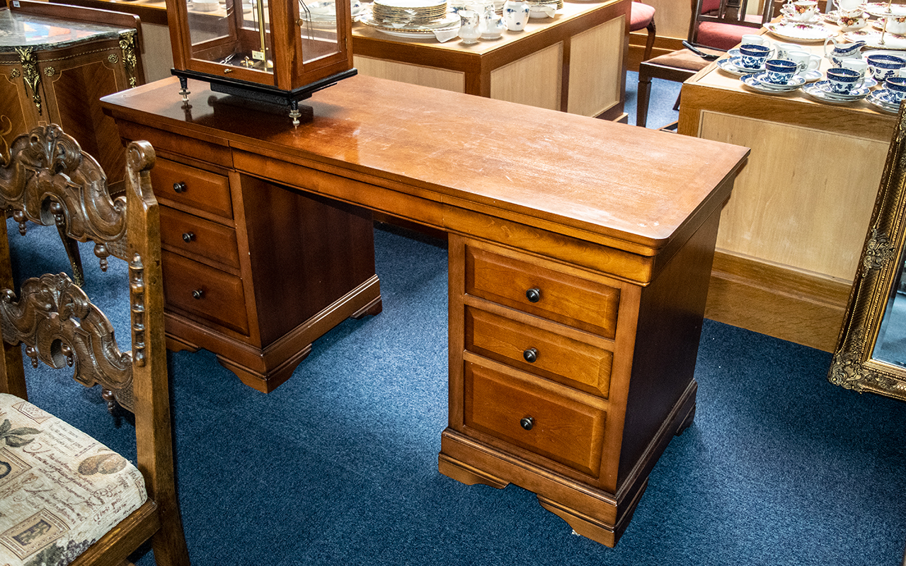 Bespoke Dressing Table Made by Exigence NF,