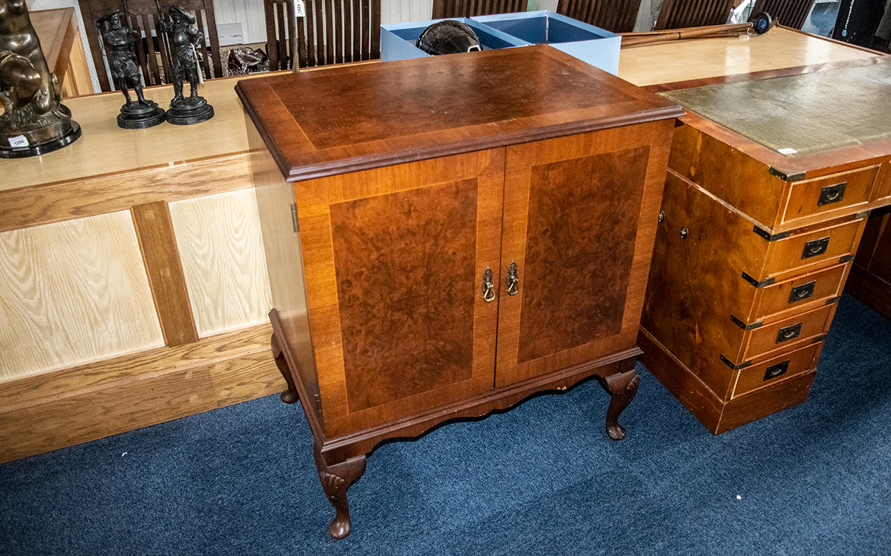 Italian Style TV/Music Cabinet, with two doors, inner shelf, raised on four ball feet.