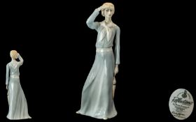 Royal Doulton Hand Painted Porcelain Figurine ' Reflections ' Panorama HN3028. Designer R.