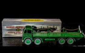 Dinky Super Toys Die Cast Model 905 Foden Flat Truck with Chains. Complete with box.