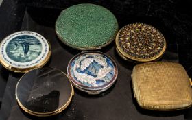 Collection of Vintage Powder Compacts, including Stratton brass base, enamel green and white leaf